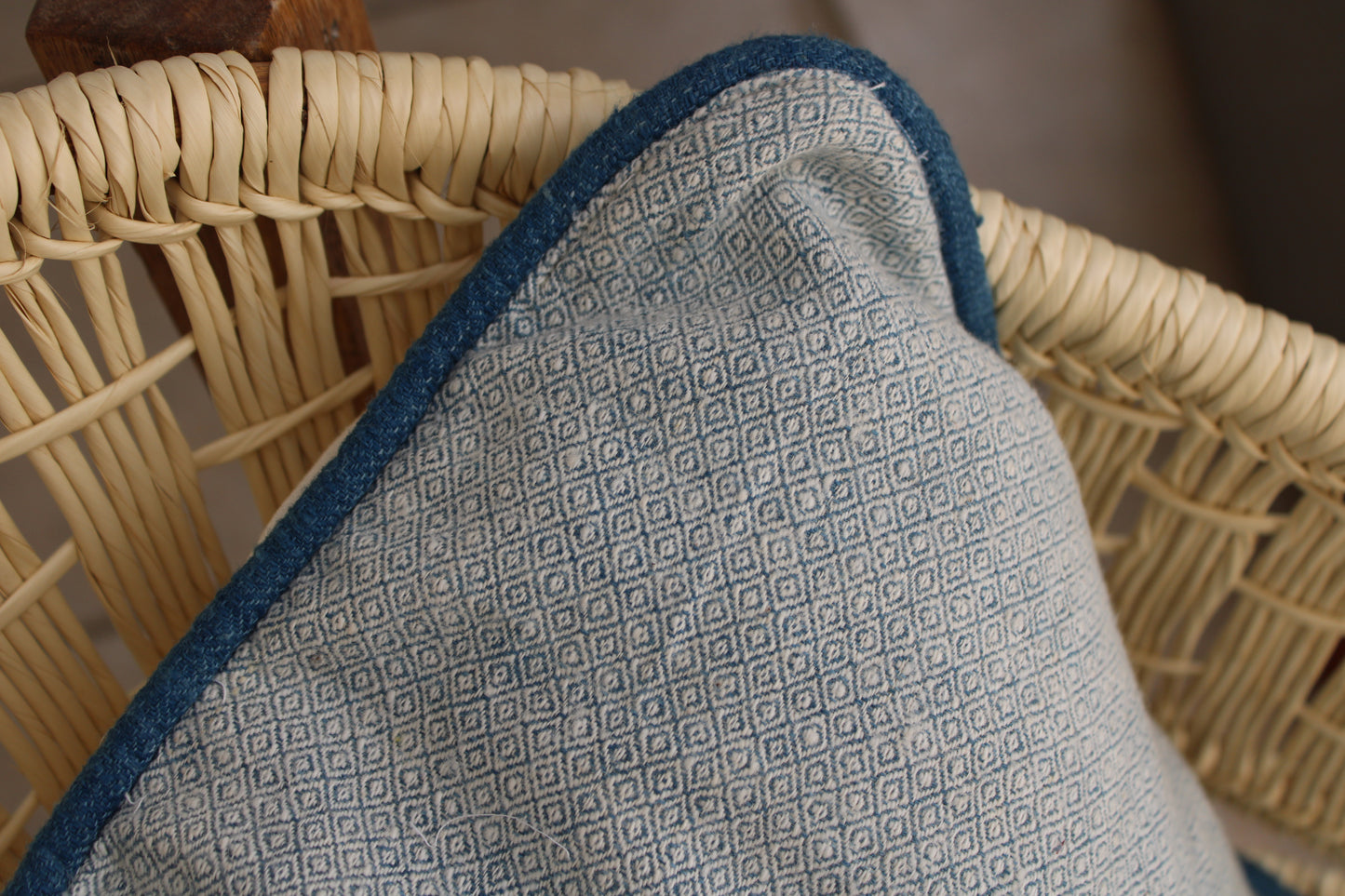 100% Cotton pillow case with natural dye (Diamond pattern ｘ Blue Piping) Indigo large