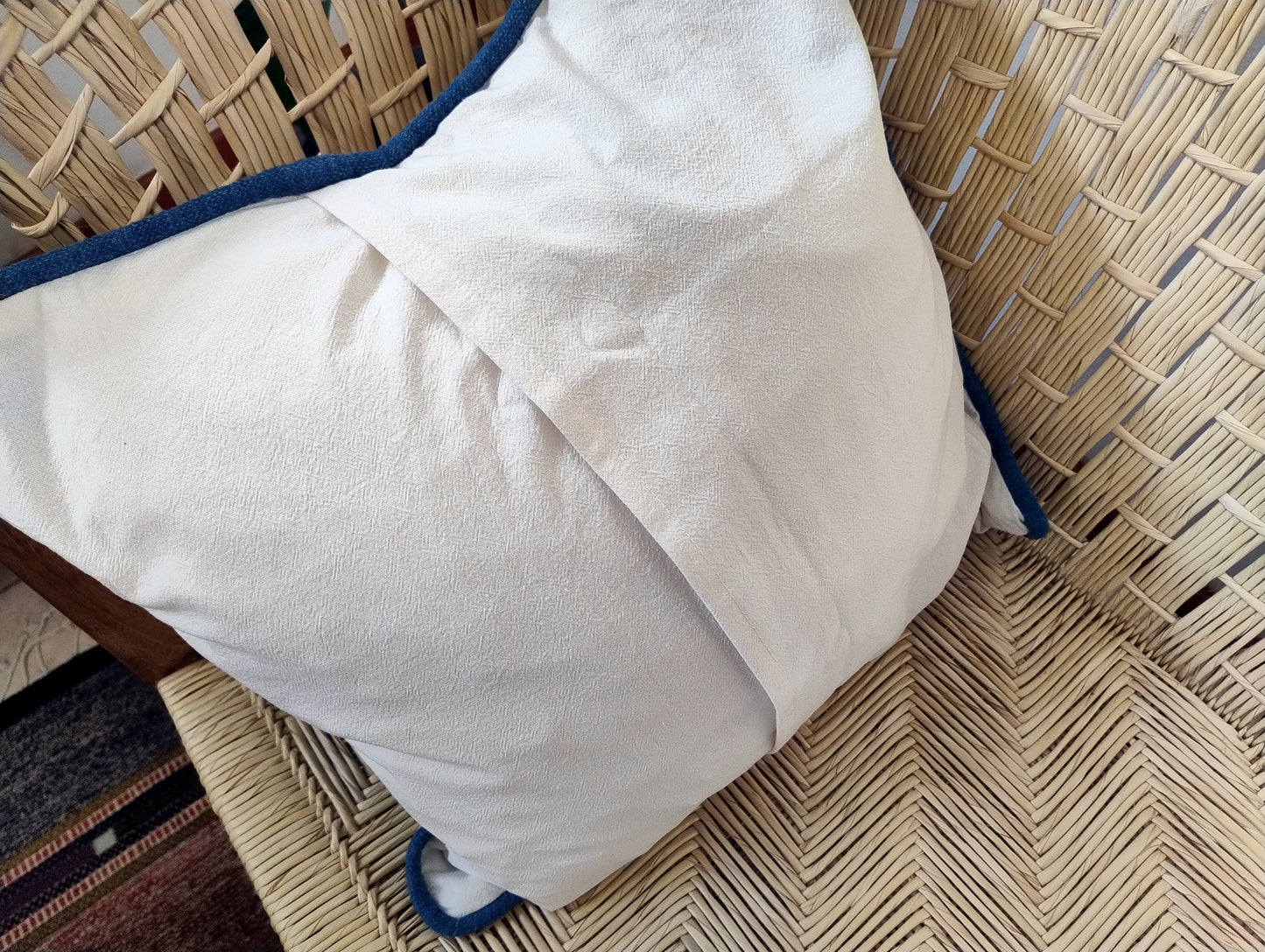 100% Cotton pillow case with natural dye (Diamond pattern ｘ Blue Piping) Indigo large